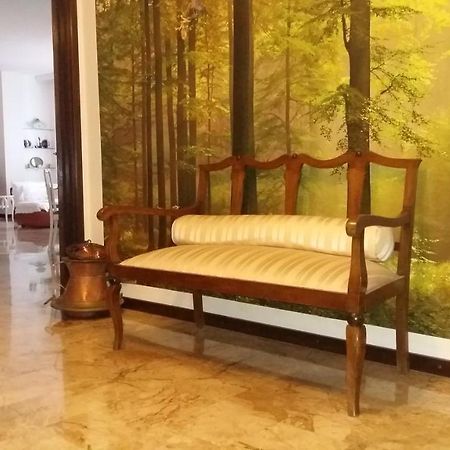 La Martino B&B Varese Exteriör bild
